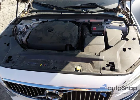 2018 Volvo S90 T6 Inscription из США, поврежденный, VIN LVY992ML7JP007638